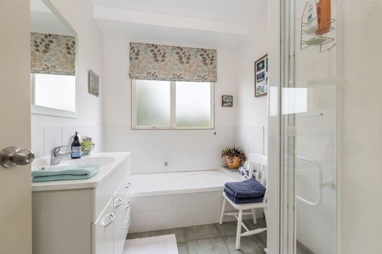 Photo of property in 77 Golf Road, Warkworth, 0985