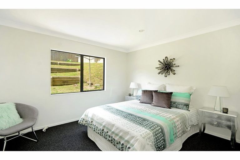 Photo of property in 20 Stephanie Close, Glenfield, Auckland, 0629