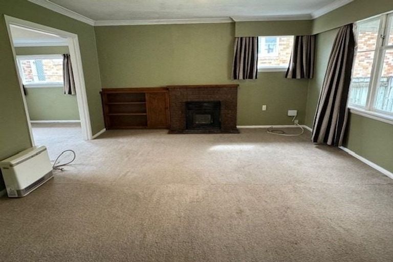 Photo of property in 4 Alton Place, Hokowhitu, Palmerston North, 4410