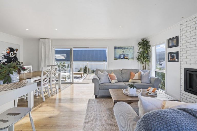 Photo of property in 246 Onemana Drive, Onemana, Whangamata, 3691