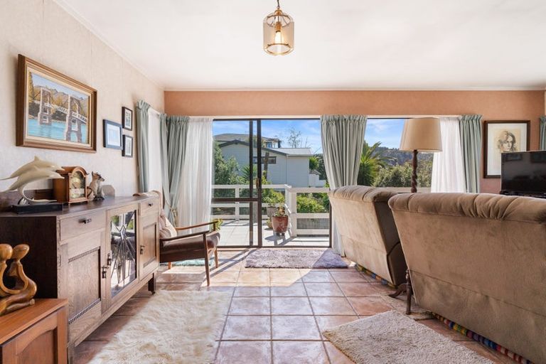 Photo of property in 132 Isabel Street, Whangamata, 3620