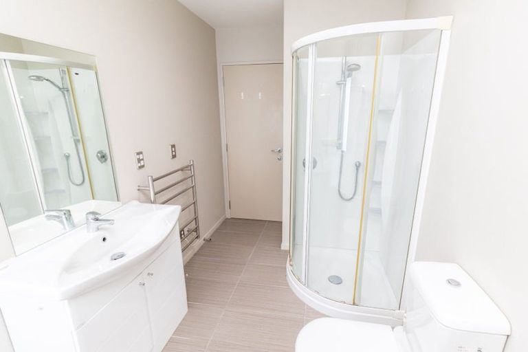 Photo of property in 1/18 Montgomery Avenue, Karori, Wellington, 6012