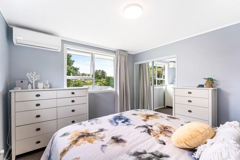 Photo of property in 6 Gaff Place, Whitby, Porirua, 5024