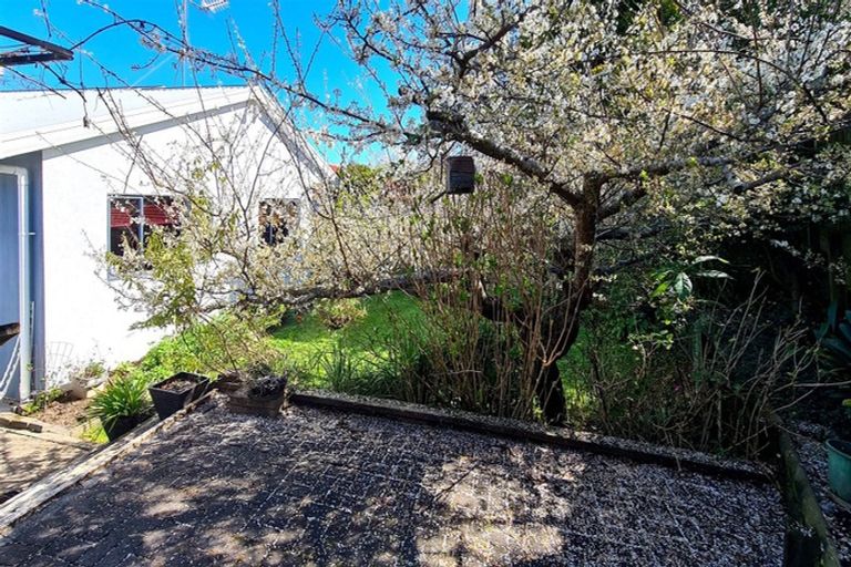 Photo of property in 51 Splitt Avenue, Glenview, Hamilton, 3206