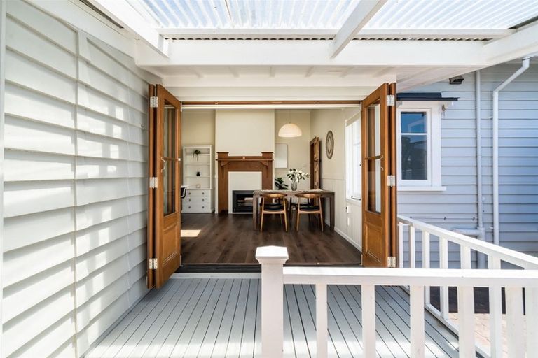 Photo of property in 1/62 Beresford Street, Bayswater, Auckland, 0622