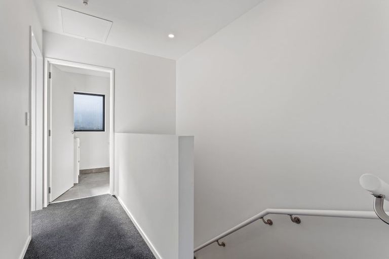 Photo of property in 2/110 Kervil Avenue, Te Atatu Peninsula, Auckland, 0610