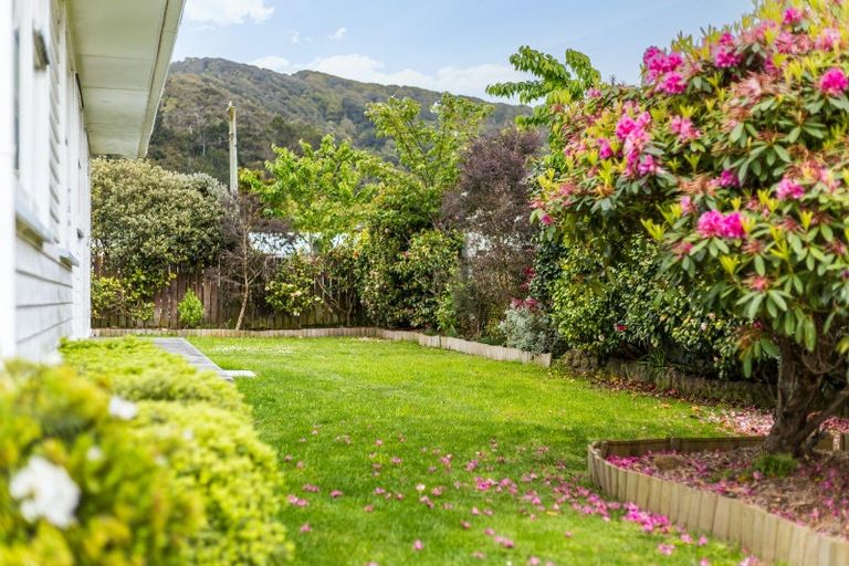 Photo of property in 3 Konini Street, Wainuiomata, Lower Hutt, 5014