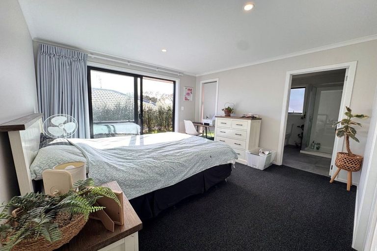 Photo of property in 6 Ratahi Way, Omokoroa, 3114