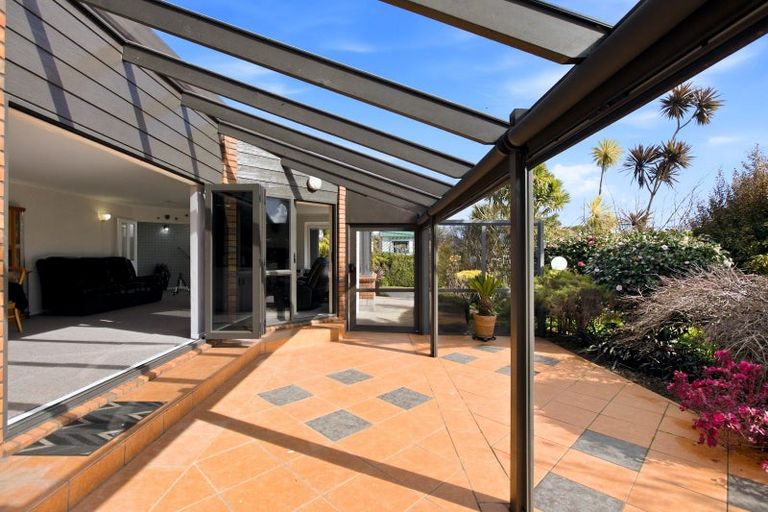 Photo of property in 71 Brooklands Road, Brooklands, New Plymouth, 4310