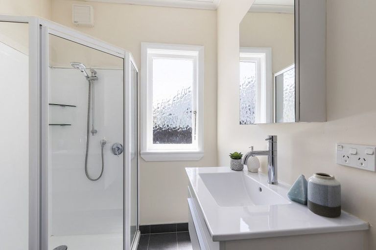 Photo of property in 99 Darlington Road, Miramar, Wellington, 6022