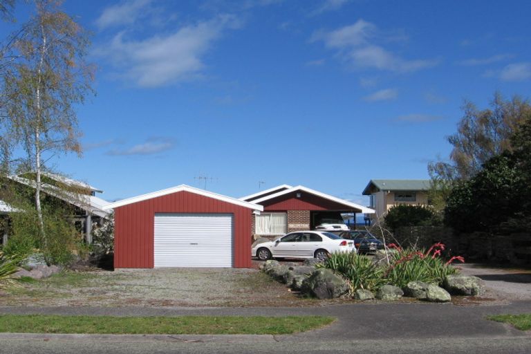 Photo of property in 40 Mahuta Road, Waitahanui, Taupo, 3378