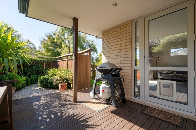 Photo of property in 23 Famille Close, Yaldhurst, Christchurch, 8042