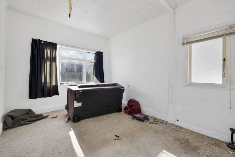 Photo of property in 186 Wainoni Road, Avondale, Christchurch, 8061