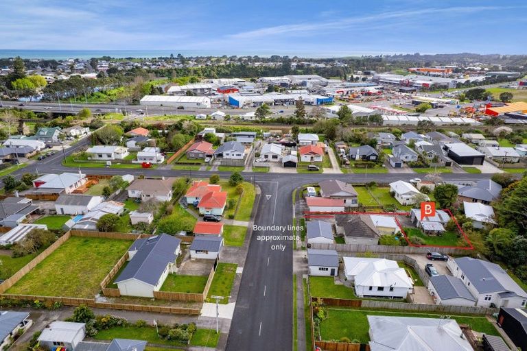 Photo of property in 2 Tupoki Street, Glen Avon, New Plymouth, 4312