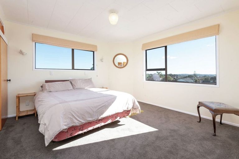 Photo of property in 18 Sheralee Place, Bucklands Beach, Auckland, 2014