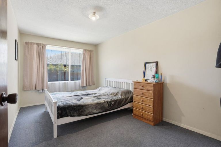 Photo of property in 2/11 Dilworth Street, Riccarton, Christchurch, 8011