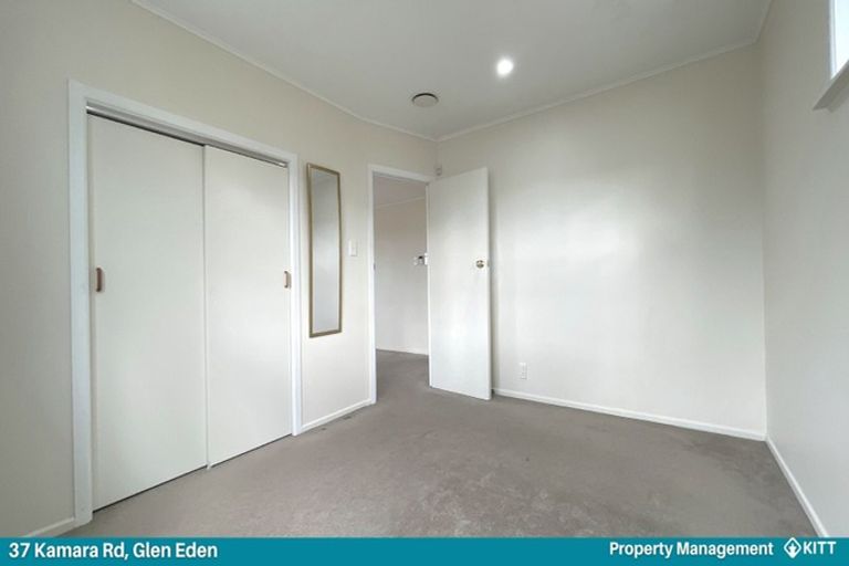 Photo of property in 37 Kamara Road, Glen Eden, Auckland, 0602