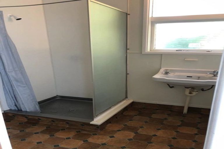 Photo of property in 106 Rattray Street, Riccarton, Christchurch, 8041