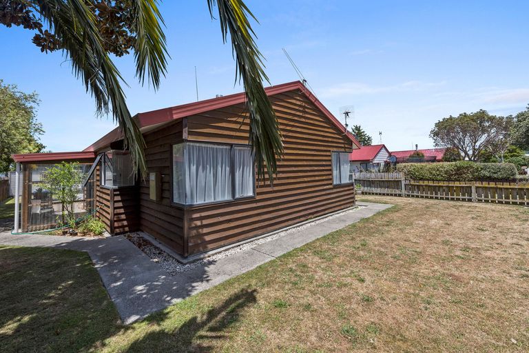 Photo of property in 3a Lyn Grove, Papamoa Beach, Papamoa, 3118