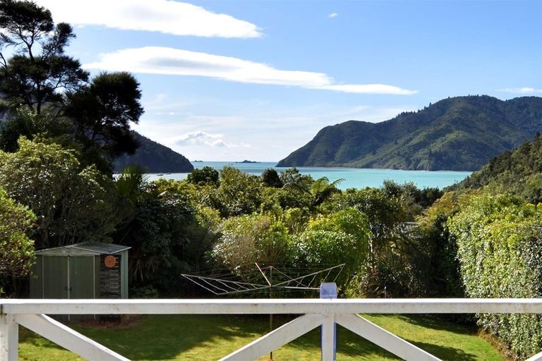 Photo of property in 3 Field Terrace, Okiwi Bay, French Pass, 7193
