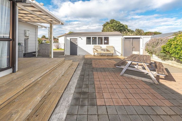 Photo of property in 29 Laird Street, Castlecliff, Whanganui, 4501