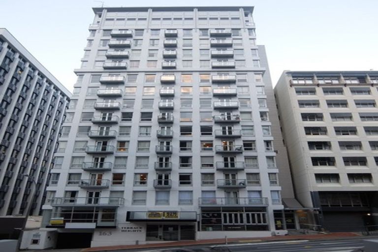 Photo of property in Terrace Heights Apartments, 6f/163 The Terrace, Wellington Central, Wellington, 6011