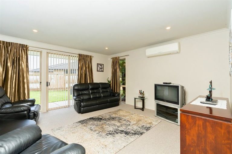 Photo of property in 8 Savannah Place, Rototuna North, Hamilton, 3210