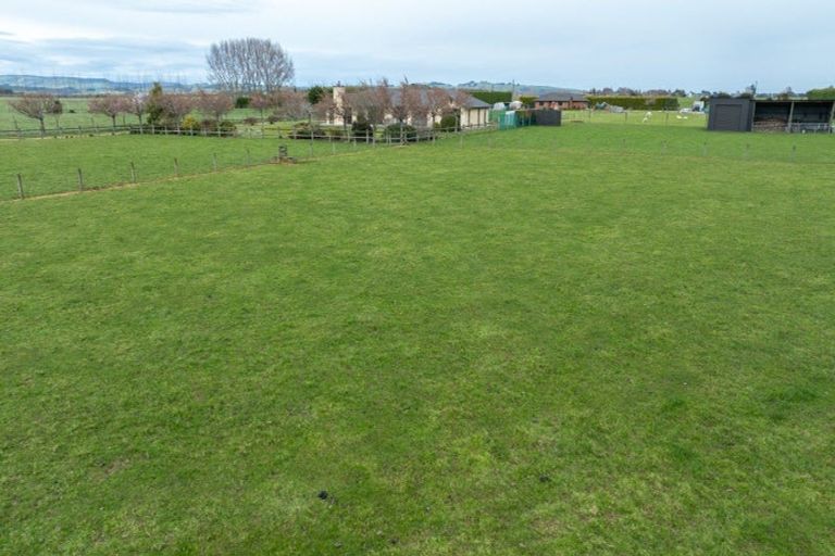 Photo of property in 24 Mckinnon Road, Edendale, Wyndham, 9893