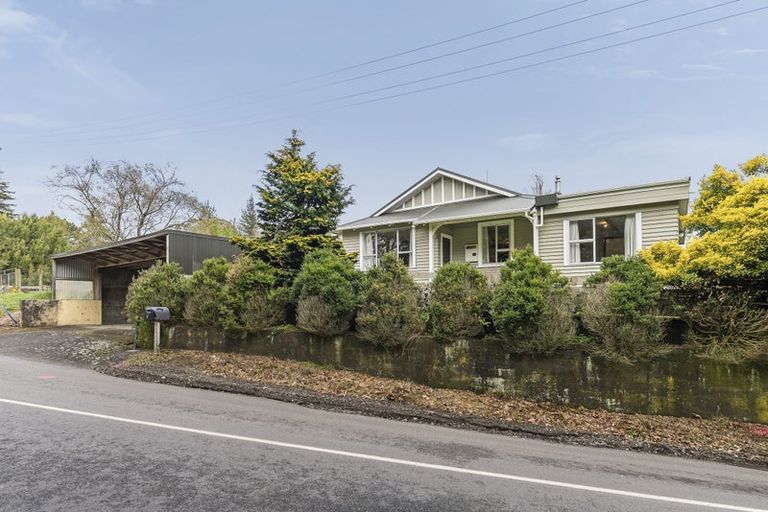 Photo of property in 8 Hydro Road, Burgess Park, New Plymouth, 4371