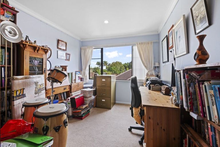 Photo of property in 39 Alec Craig Way, Gulf Harbour, Whangaparaoa, 0930