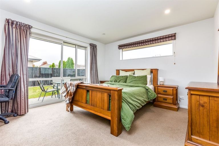 Photo of property in 16 Puaka Street, Pegasus, 7612