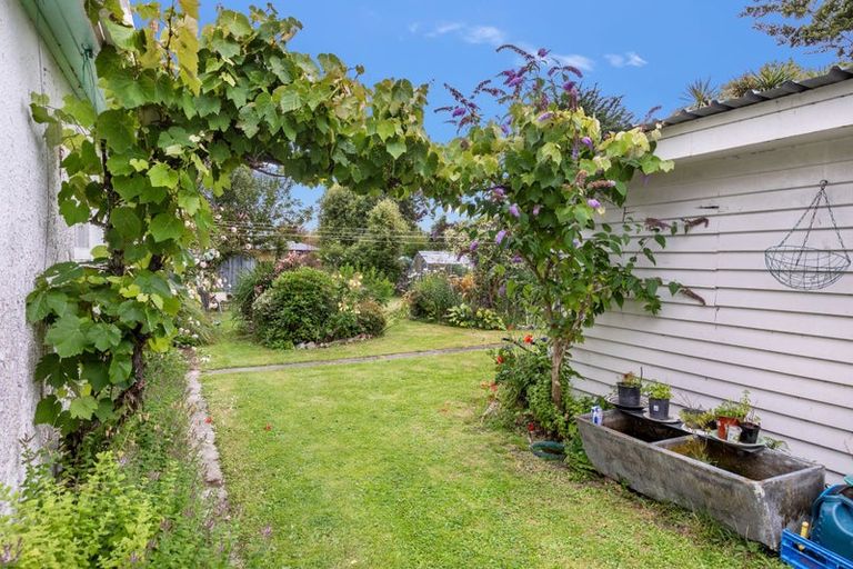 Photo of property in 38 Farm Street, Lumsden, 9730