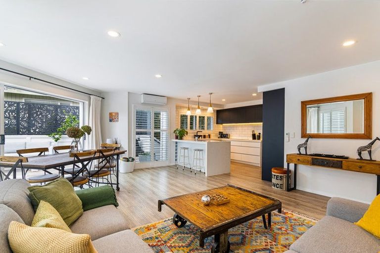 Photo of property in 1/11 Campbell Road, Takapuna, Auckland, 0622