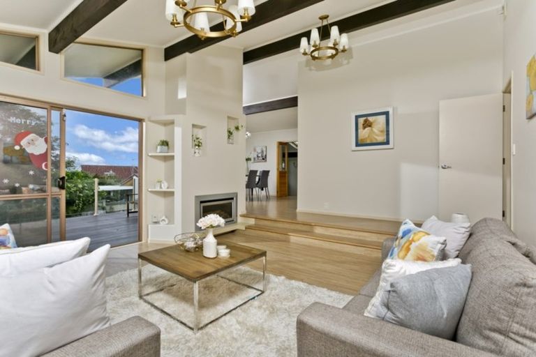 Photo of property in 6 Asbury Crescent, Campbells Bay, Auckland, 0630