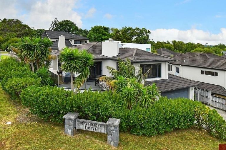 Photo of property in 2 Baverton Drive, Flat Bush, Auckland, 2016