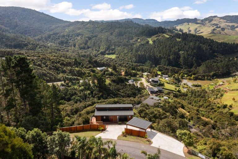 Photo of property in 1a Tarapatiki Drive, Whitianga, 3510
