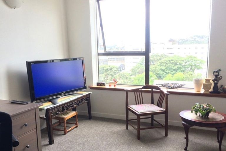 Photo of property in Hobson Court Flats, 57/70 Hobson Street, Thorndon, Wellington, 6011