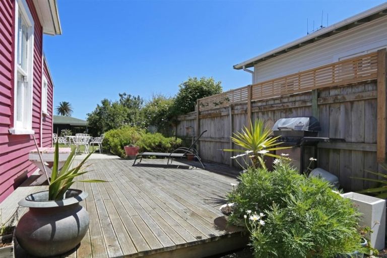 Photo of property in 72 King Street, Opunake, 4616