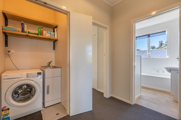 Photo of property in 7 Smale Terrace, Hospital Hill, Napier, 4110