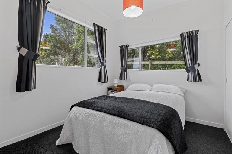 Photo of property in 210a Monowai Road, Wainui, Silverdale, 0994