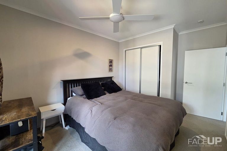 Photo of property in 13 William Stratton Lane, Hobsonville, Auckland, 0616