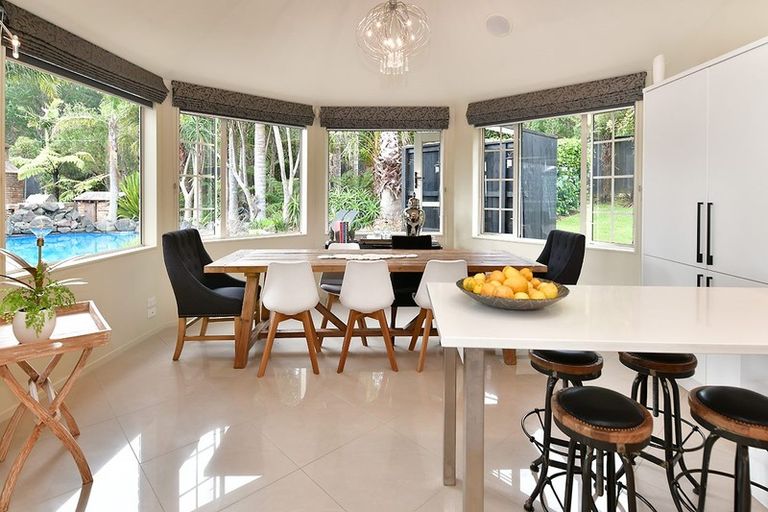 Photo of property in 54 Pinetone Road, Kumeu, 0892