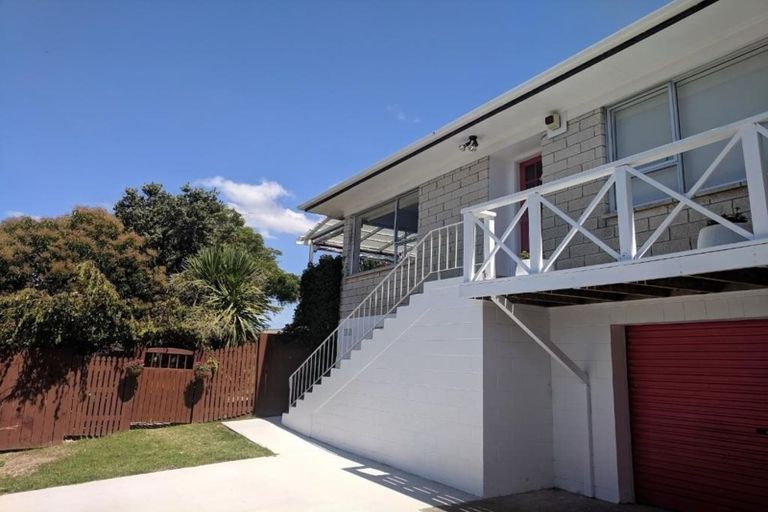 Photo of property in 2/24 Stredwick Drive, Torbay, Auckland, 0630