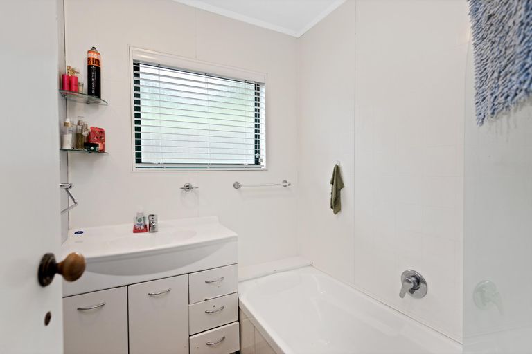 Photo of property in 23 Osprey Drive, Welcome Bay, Tauranga, 3112