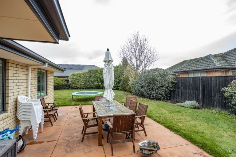 Photo of property in 27 Oakwood Drive, Rangiora, 7400
