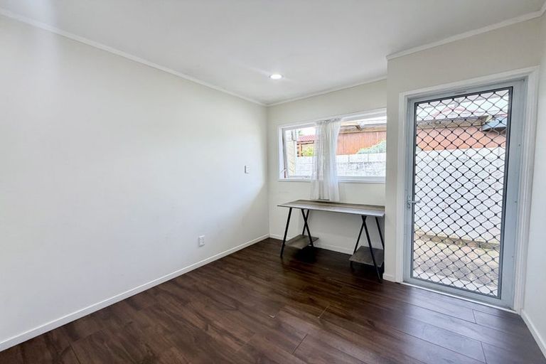 Photo of property in 30 Meadway, Sunnyhills, Auckland, 2010