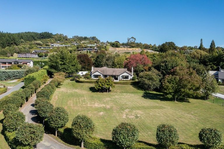 Photo of property in 344 Gillespie Place, Acacia Bay, Taupo, 3385