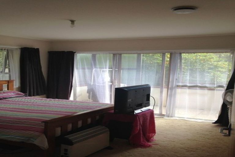 Photo of property in 1/78 Bentley Avenue, Glenfield, Auckland, 0629