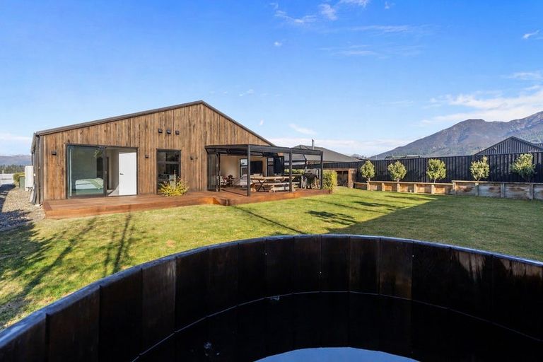 Photo of property in 53 Timsfield Drive, Lake Hawea, 9382