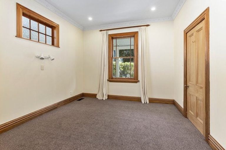 Photo of property in 23 Inglis Street, Seatoun, Wellington, 6022